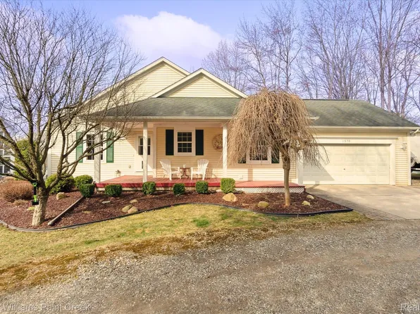 1570 Nelson Dr, Lapeer, MI 48446