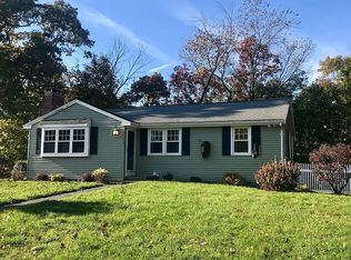 1 Betten Ct, Franklin, MA 02038