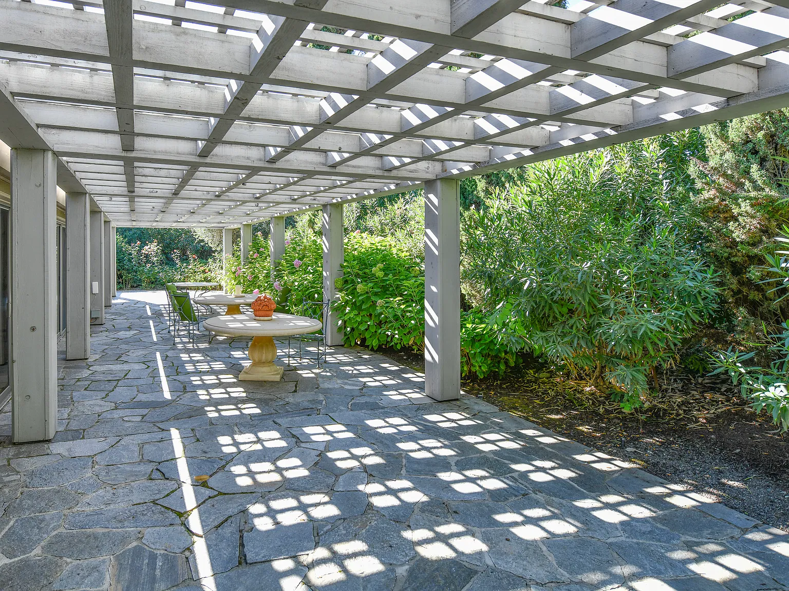 2 bed, $4,500 — Photo 4