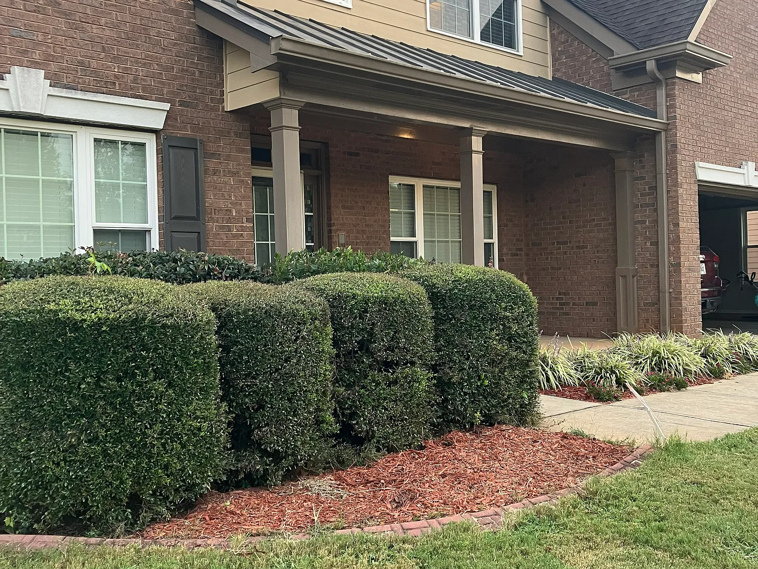 5 bed, $3,100 — Photo 2