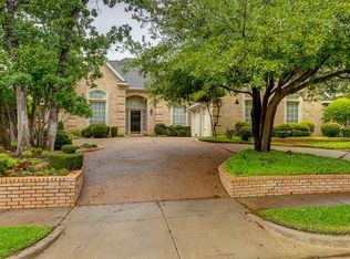 2741 Mesquite Ln, Grapevine, TX 76051