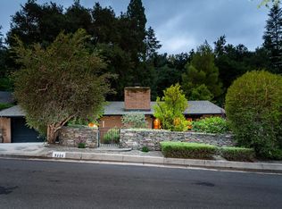 5260 Palm Dr, La Canada Flintridge, CA 91011