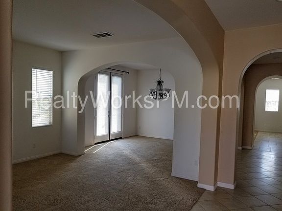 4th image of 46309 Long Pine Dr