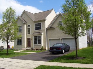 321 Herringbone Ln, Bensalem, PA 19020