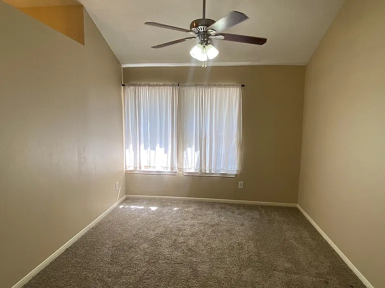 15811 Part Dr — Photo 3