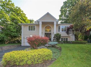 3 Rita Ave, Monsey, NY 10952