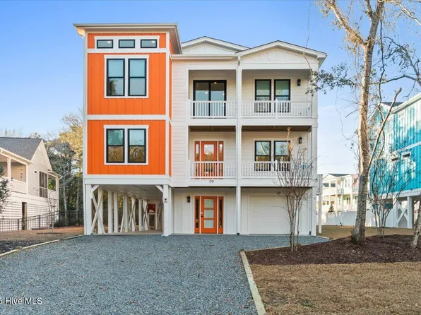 99 SE 67th Street, Oak Island, NC 28465