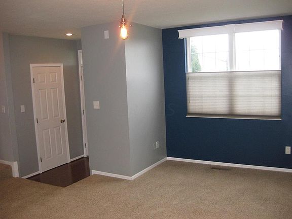 5th image of 415 S Miller Dr