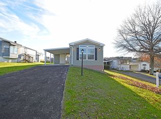 110 Farnsworth Dr, Delmont, PA 15626