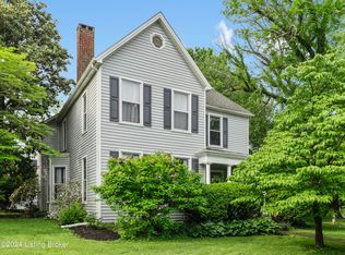 220 Montgomery Ave, Versailles, KY 40383