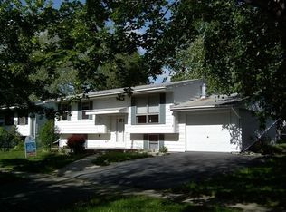1315 Glenwood Rd, Bloomington, IL