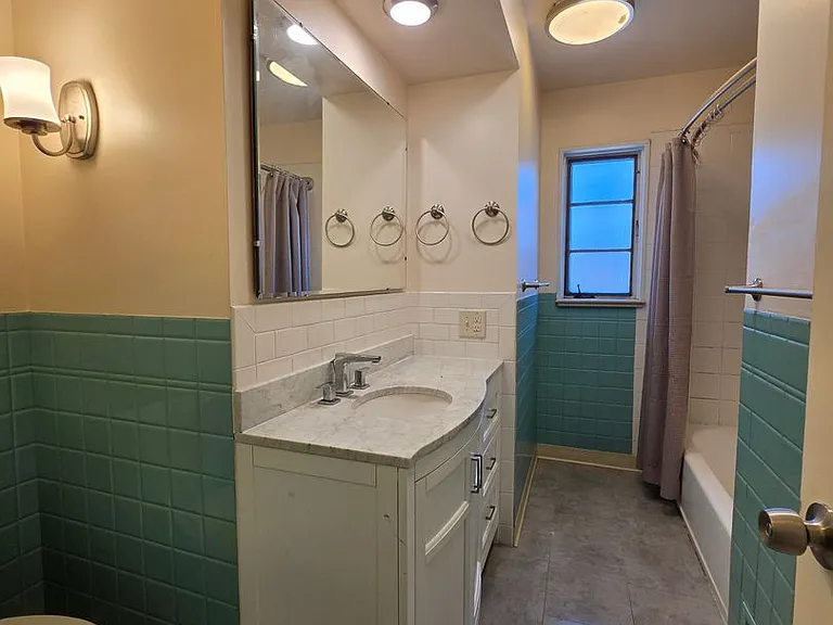 245 Garnet St — Photo 9
