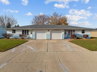 1007 Rosehill Rd, Kaukauna, WI 54130