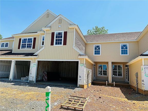 3rd image of 949 Iron Ln #40