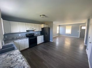 23368 Finch Ave #B, Mattawan, MI 49071