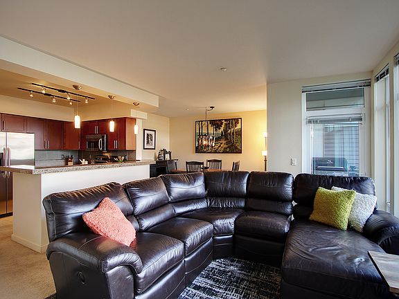 5th image of 211 Kirkland Ave APT 328