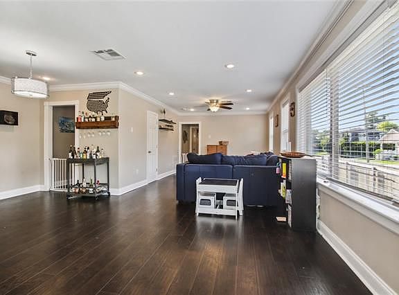 2nd image of 6001 Elysian Fields Ave