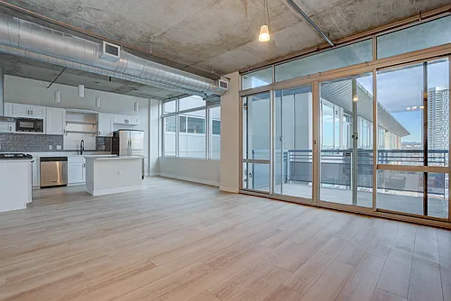 1401 Wewatta St #903 Photo 1