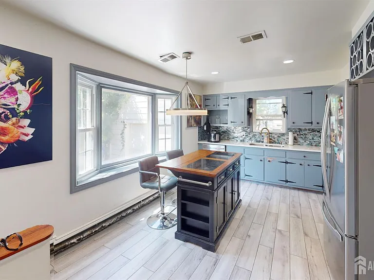 22 Wilson Ave — Photo 9