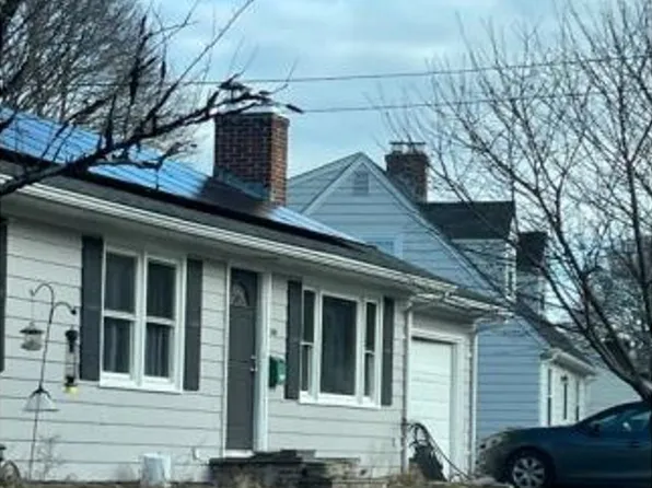 105 Greenmeadow Cir, North Kingstown, RI 02852