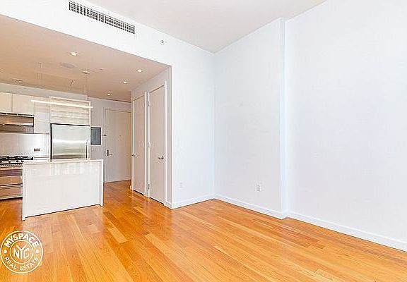 5th image of 436 Albee Sq #38F