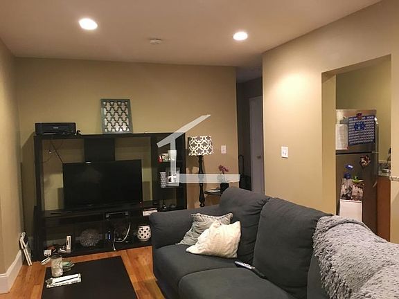 5th image of 322 Saint Paul St #I8r