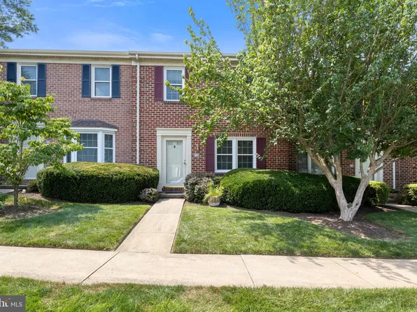 202 Chambers Rdg #202, York, PA 17402