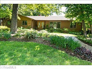 1st image of 4929 Warfield Dr