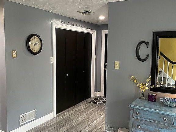 Foyer toward laundry room