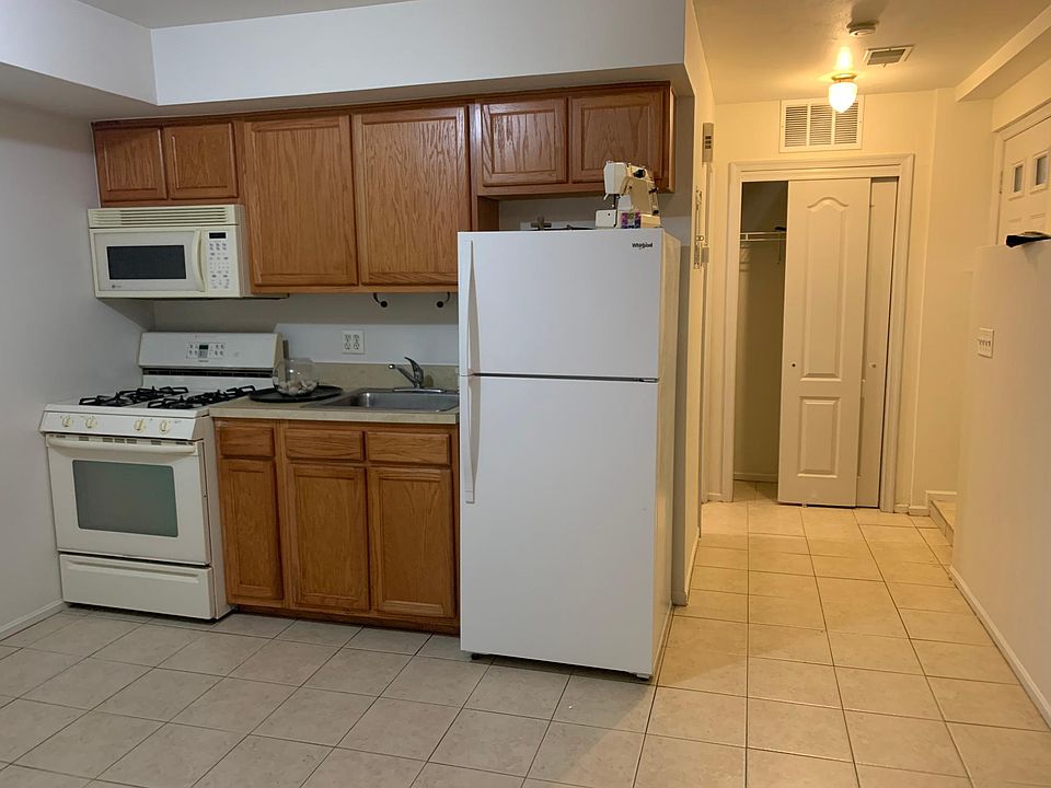 1st image of 111 Station Ave #1