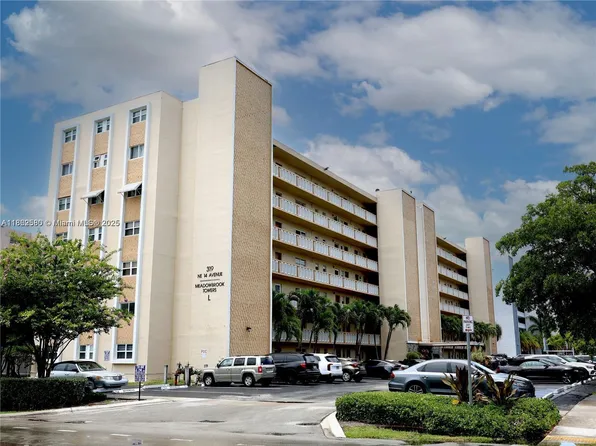 319 NE 14th Ave APT 505, Hallandale, FL 33009