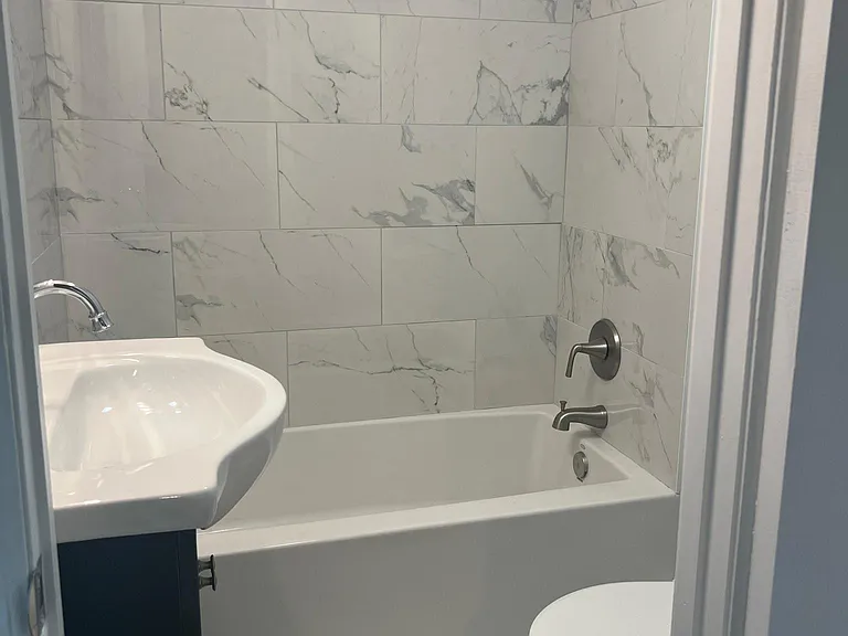 530 W Main St #2 — Photo 8