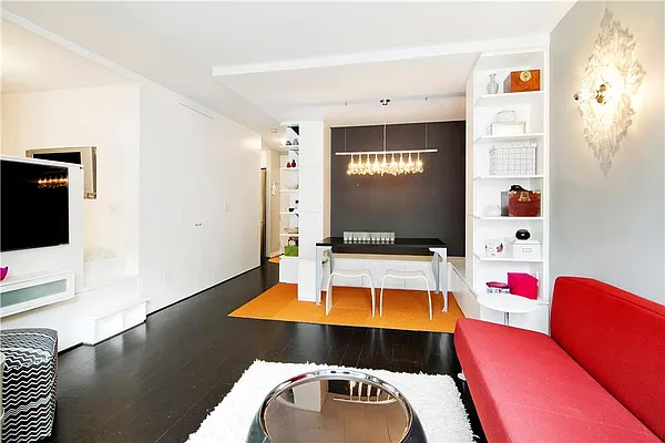 Rented by Douglas Elliman | media 24