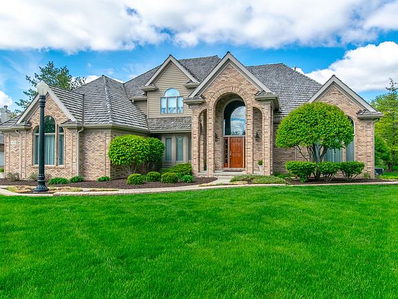 2nd image of 24725 W Manor Dr