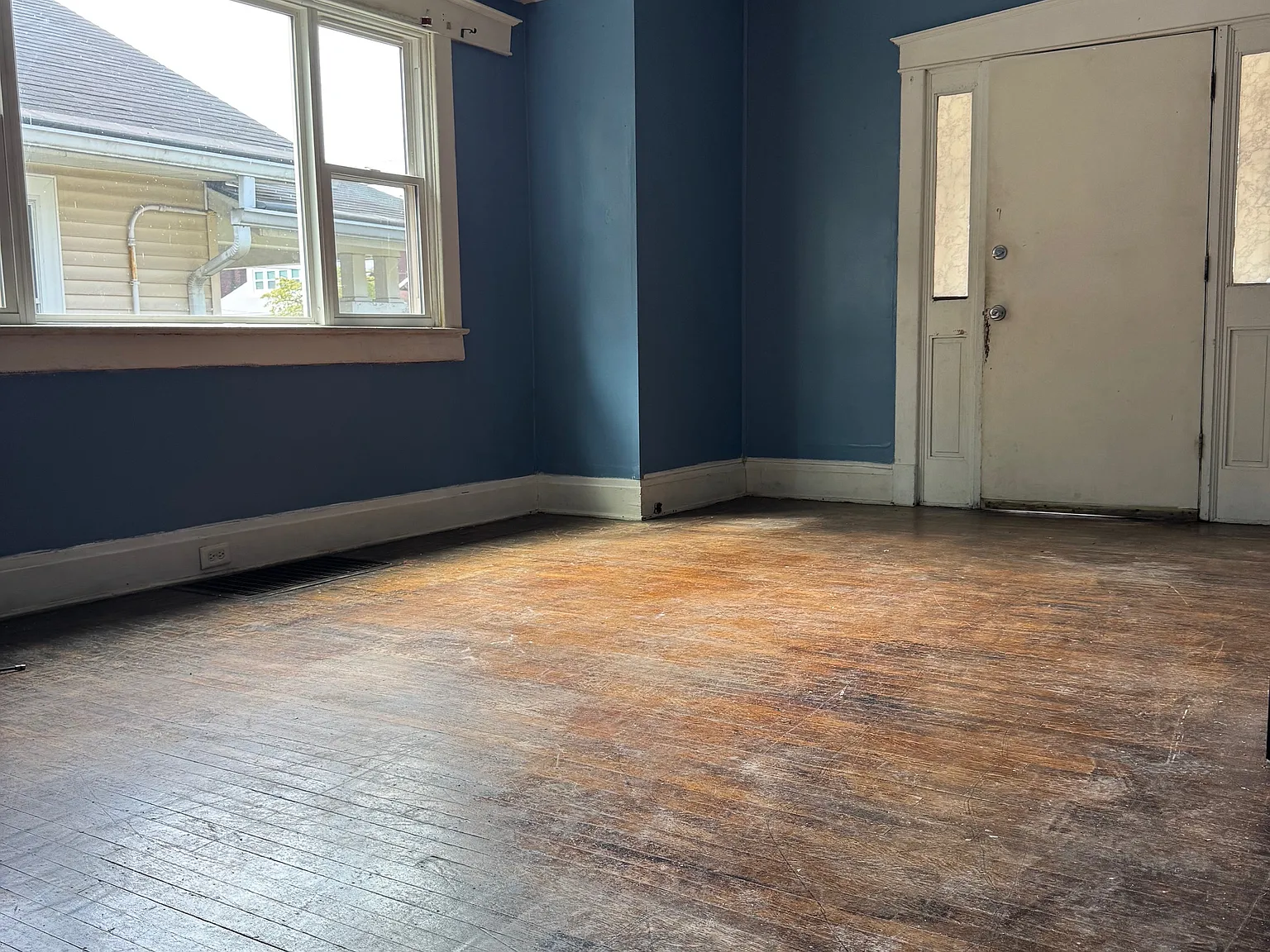 3 bed, 1688 sqft, $1,200 — Photo 3