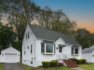 95 Sunset Ave, Dedham, MA 02026