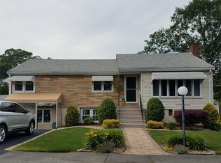4 Brookfield Ln, Saugus, MA 01906