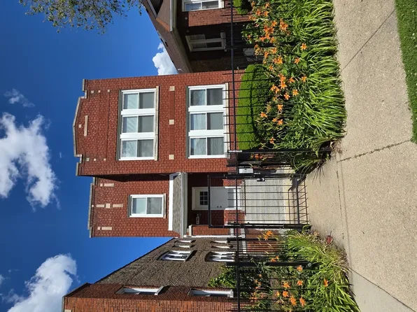 7755 S Clyde Ave APT 1, Chicago, IL 60649