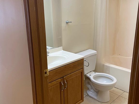 4th image of 3713 Randall Dr #3