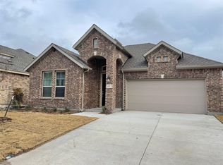 613 Taylor Dr, Fate, TX 75087