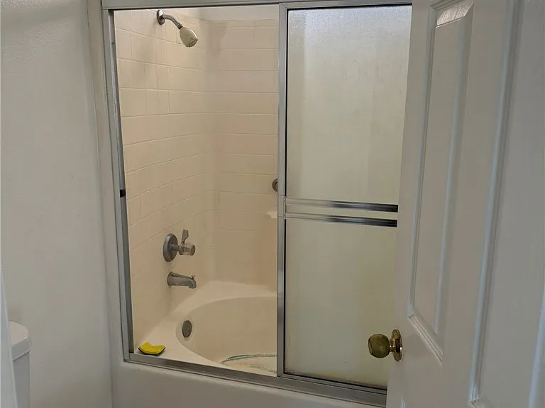 4246 La Rica Ave #A — Photo 11