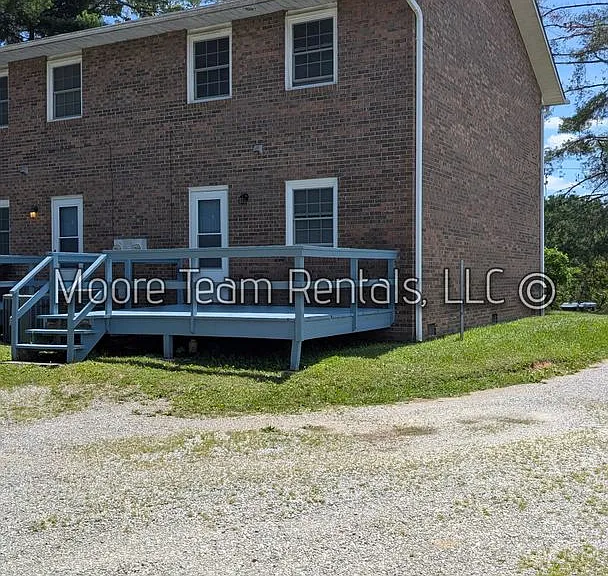 300 Morgan Rd — Photo 17