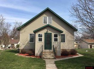 304 E 1st St, Janesville, MN 56048