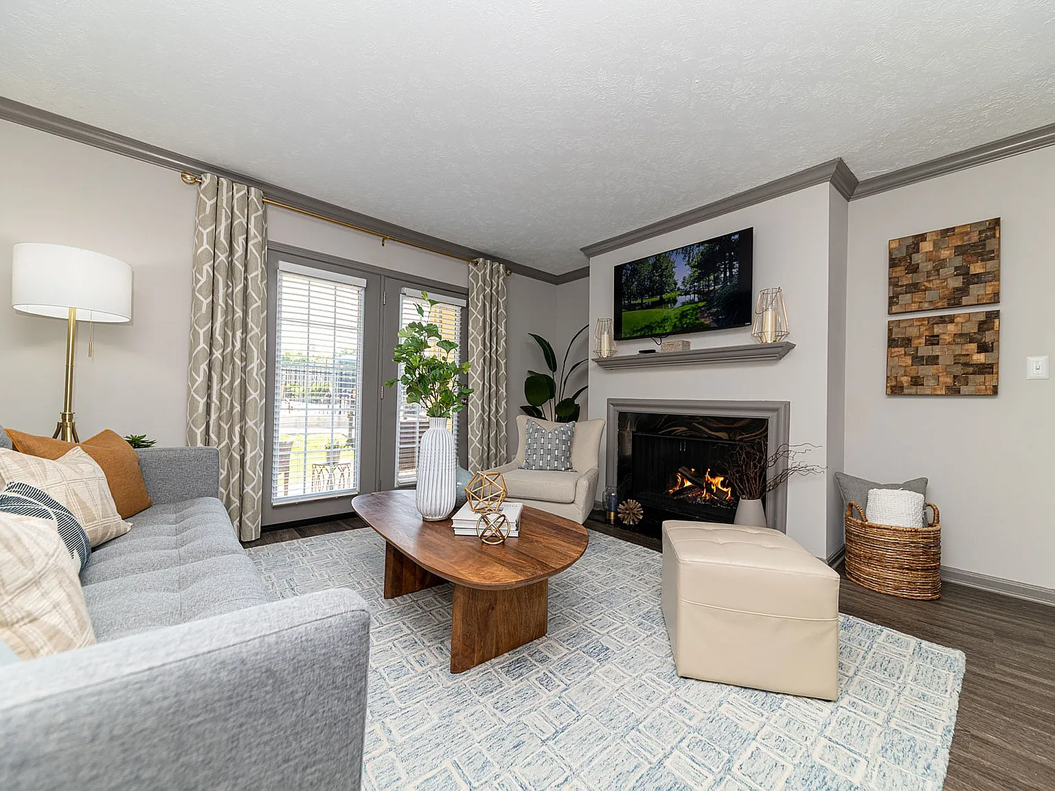 District at Hurstbourne — Photo 1