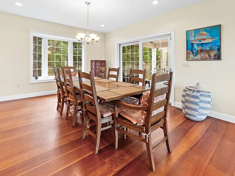 Hillside Dr W — Photo 11