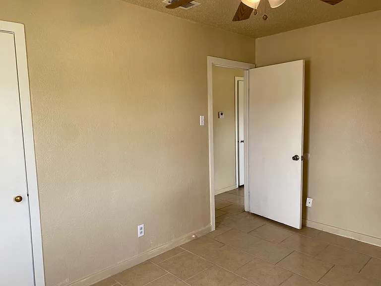 2805 Stearns Ave — Photo 14