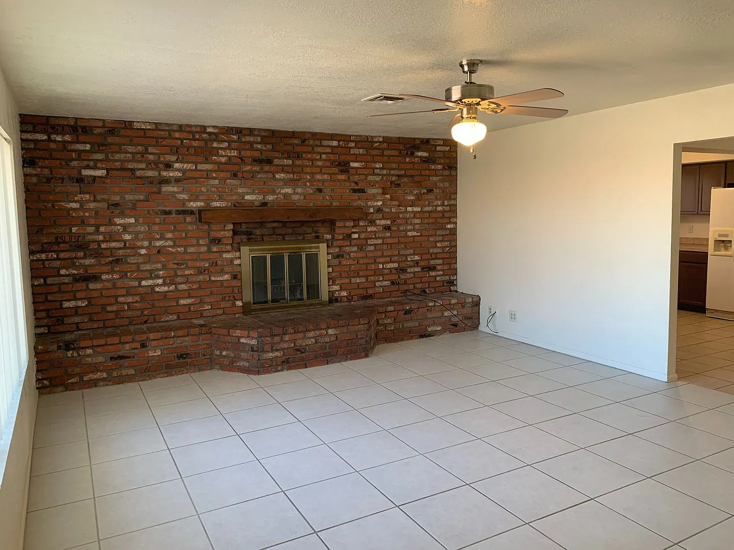 3 Bedroom Home With Extra Storage & Great Outdoor Space — Photo 2