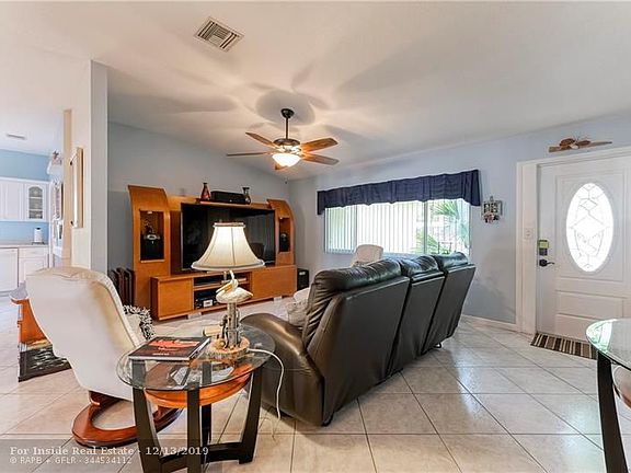4th image of 2431 Marathon Ln
