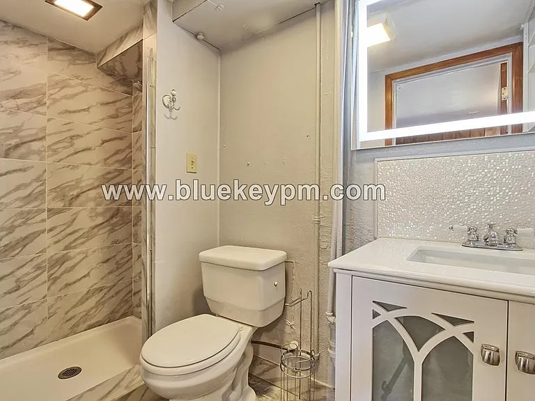 2952 SW Huber St #B — Photo 8