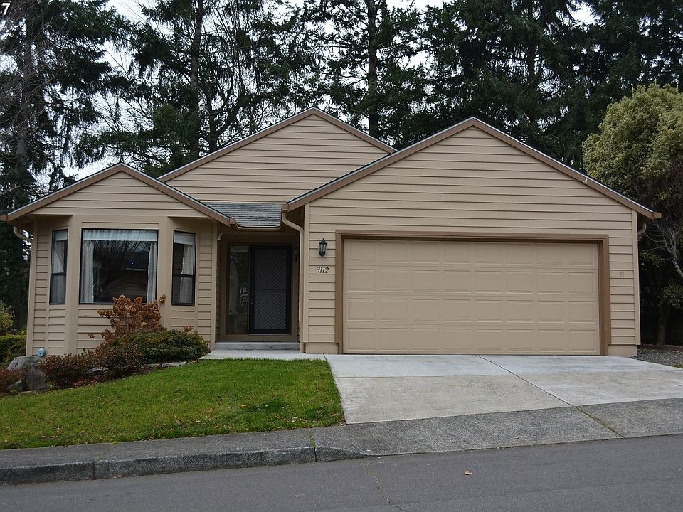1st image of 3112 SE Balboa Dr
